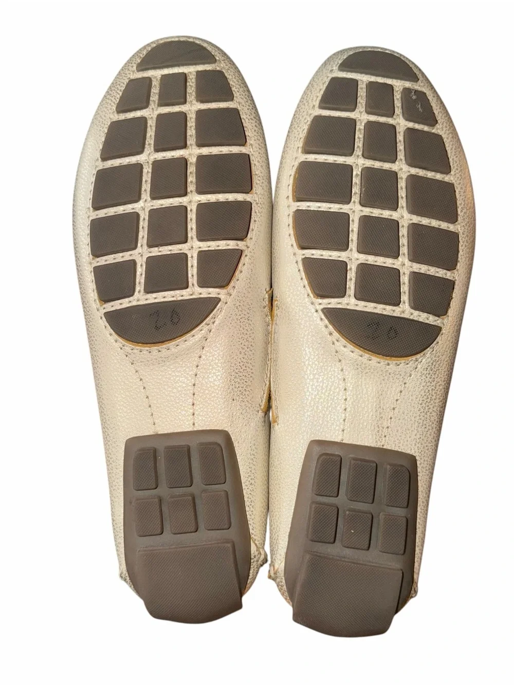 Clarks Artisan Metallic Gold Driving Moccasins Women’s 9.5 Comfort Loafers